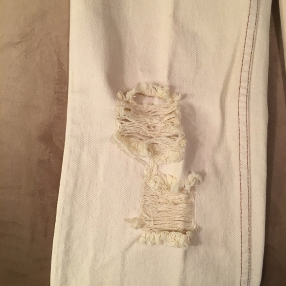 Free People Distressed Off-White Jeans - Picture 3 of 9